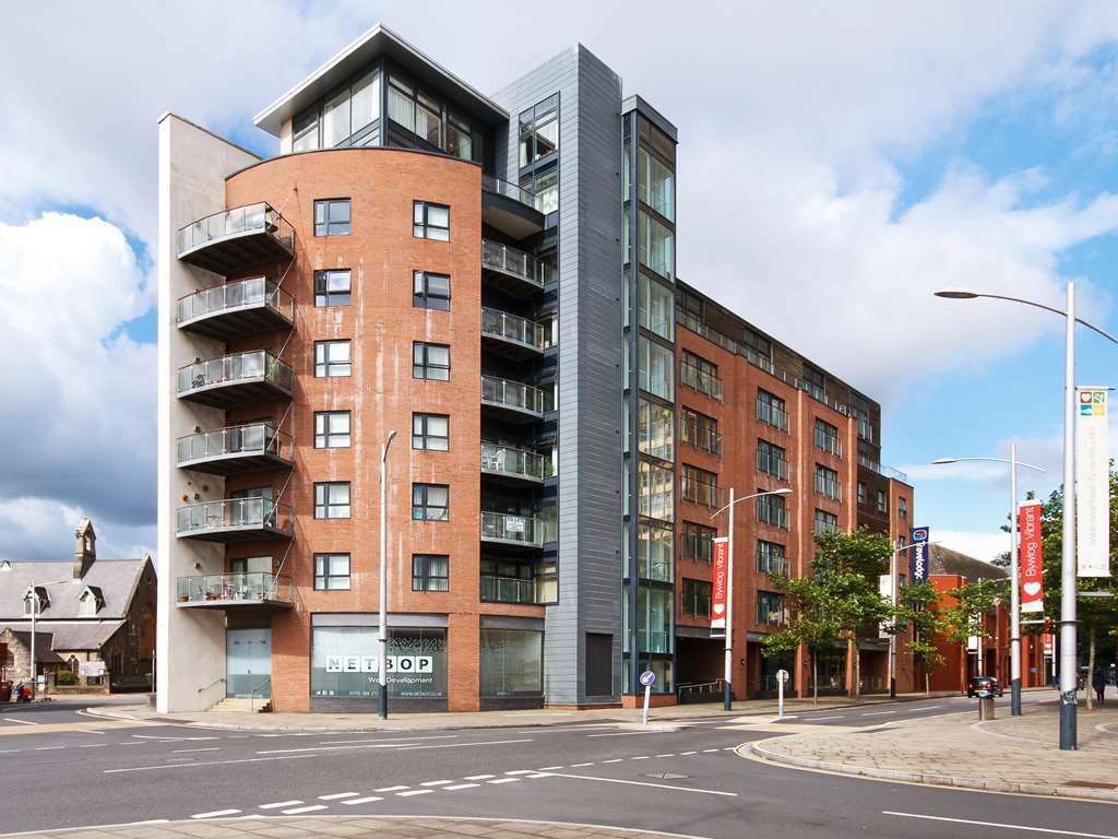 Travelodge Swansea Central Bagian luar foto